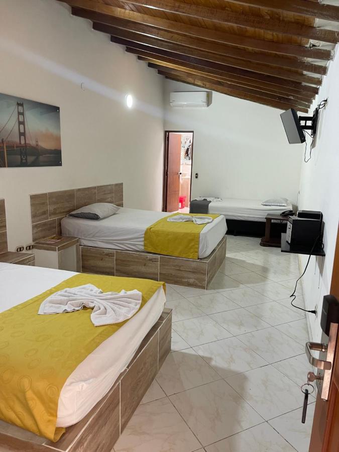 Hotel Brisas Медельин Экстерьер фото